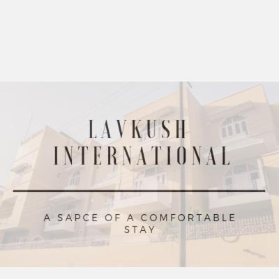 Отель Lav Kush International Варанаси Экстерьер фото